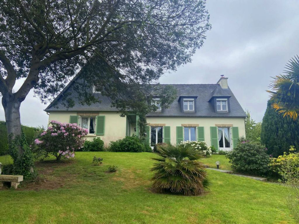  8 pièces en vente sur PLENEUF VAL ANDRE (22370)