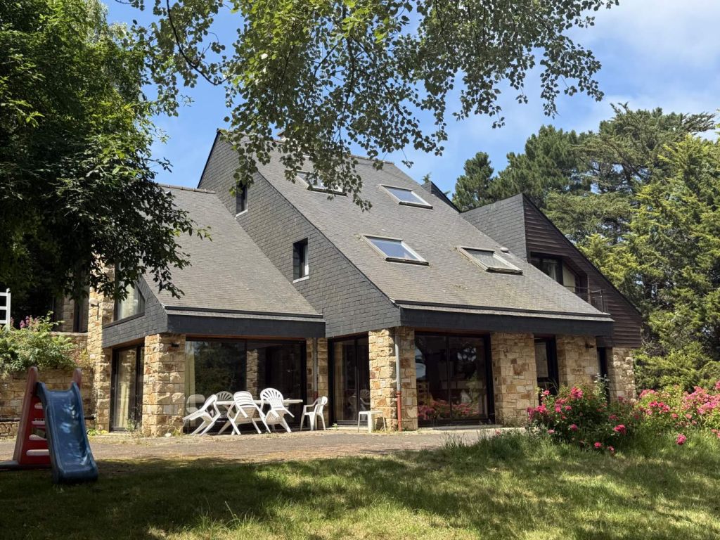  10 pièces en vente sur PLENEUF VAL ANDRE (22370)