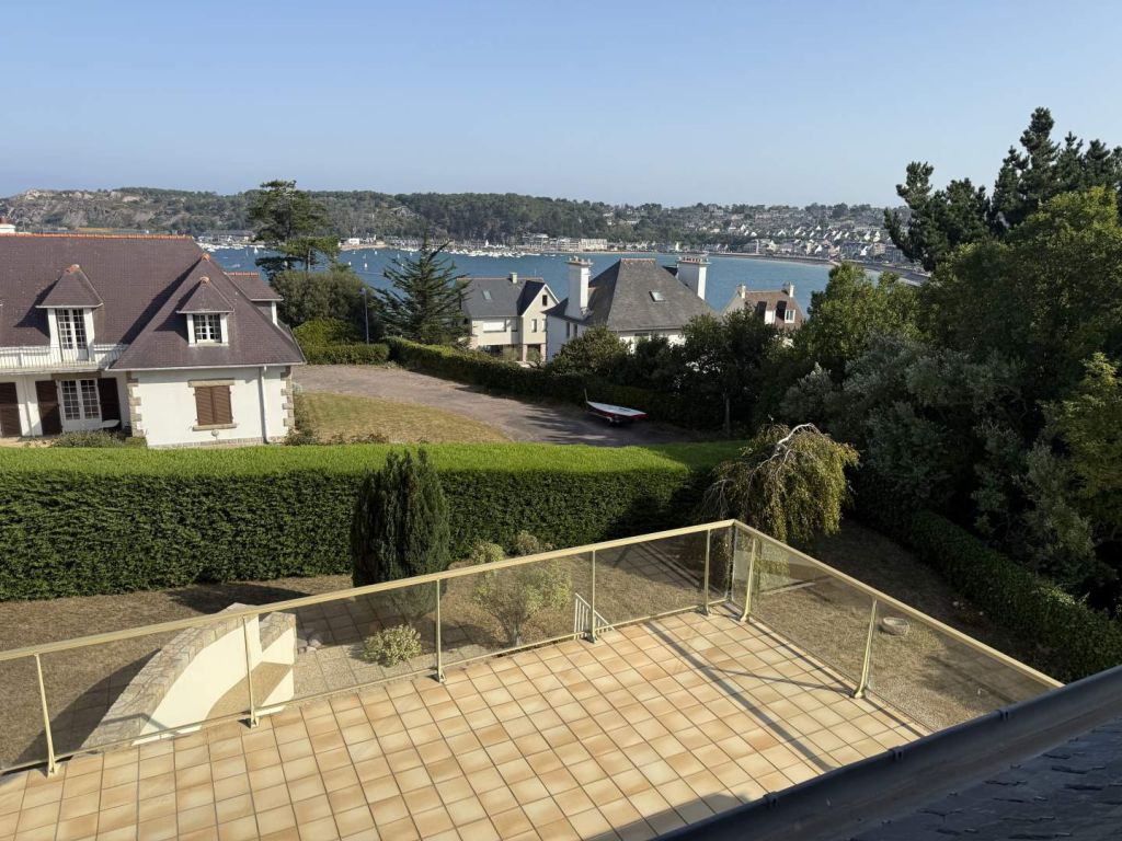  8 pièces en vente sur ERQUY (22430)