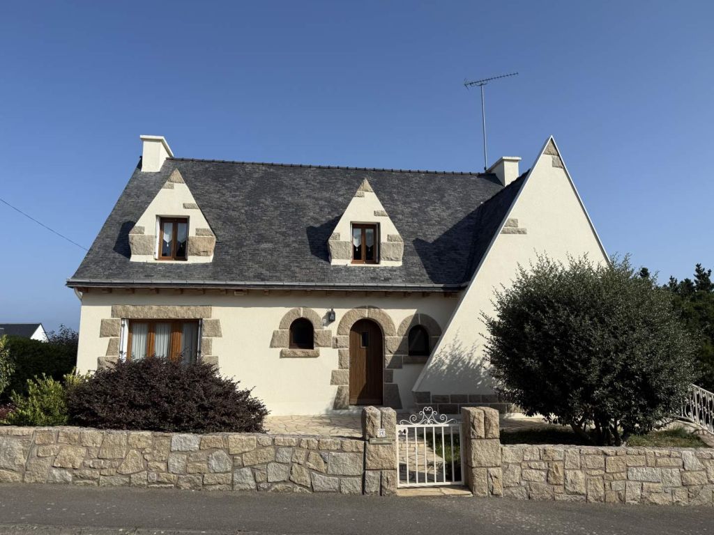  8 pièces en vente sur ERQUY (22430)