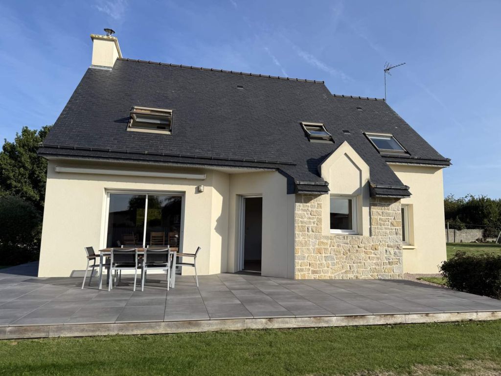  6 pièces en vente sur LAMBALLE ARMOR (22400)