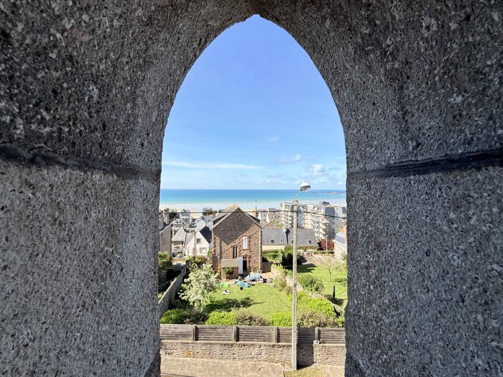  7 pièces en vente sur PLENEUF VAL ANDRE (22370)